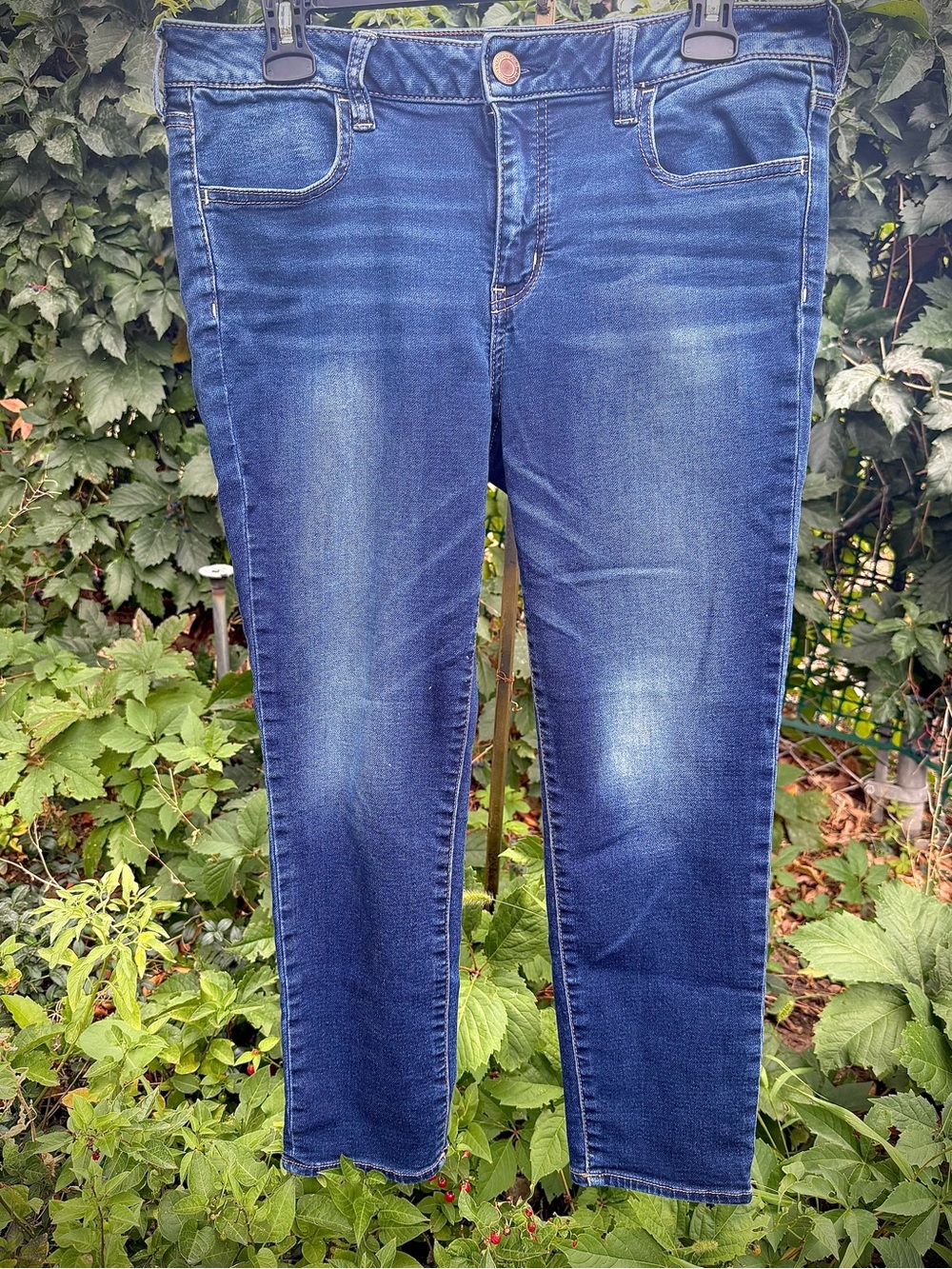 American Eagle Outfitters Blue Stretch Jeggings with Subtle Fade Size 12